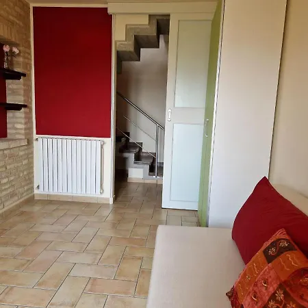 بيت للعطل La Casetta Sulle Mura *